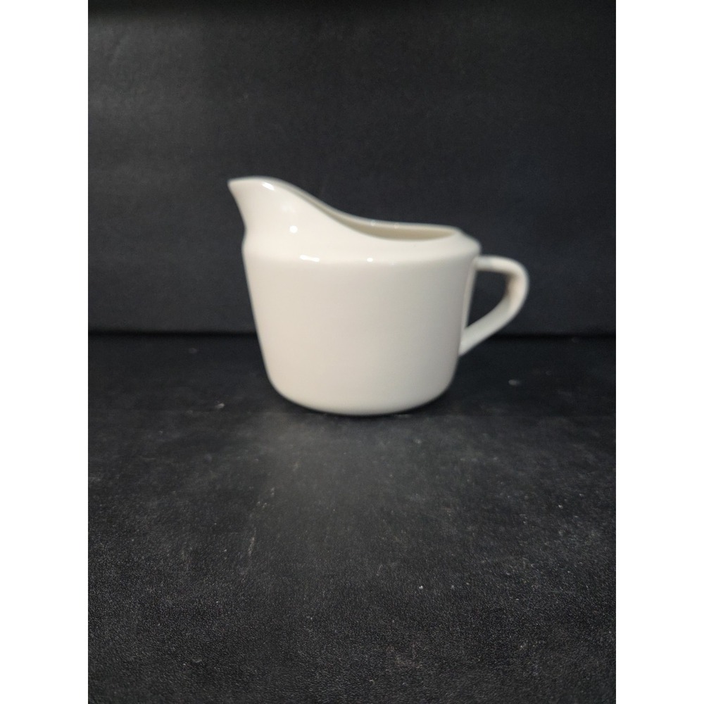 Real Simple White Creamer Pitcher, Sturdy Gravy‎ Sauce Pitcher, Butter Pitcher
